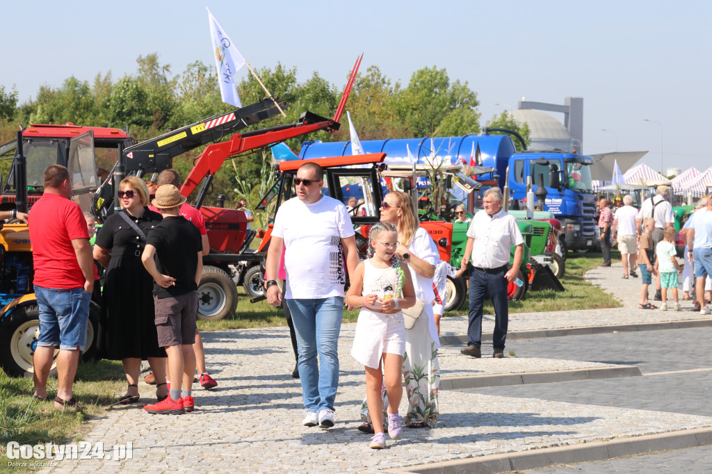 Parada zabytkowych pojazdów na Świętą Górę