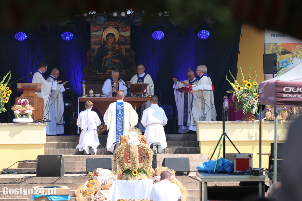 Dożynki powiatowe na Świętej Górze