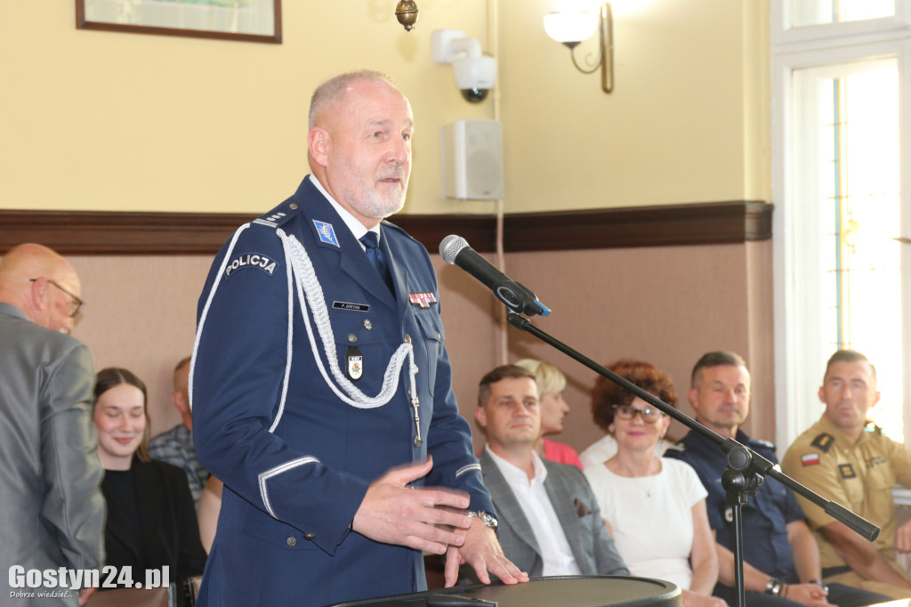 Wręczenie tytułów Zasłużony dla Powiatu Gostyńskiego