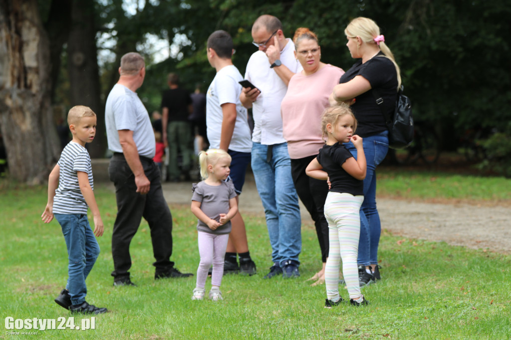 Imieniny Elżbiety w zamku w Rokosowie