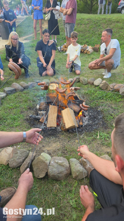 Ognisko na pożegnanie lata na Pożegowie