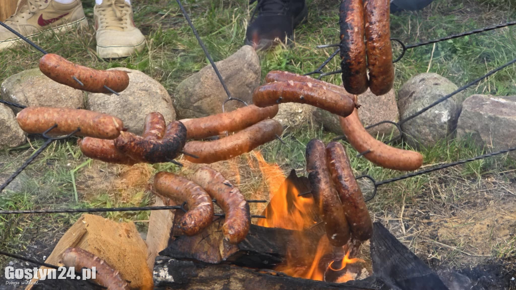Ognisko na pożegnanie lata na Pożegowie