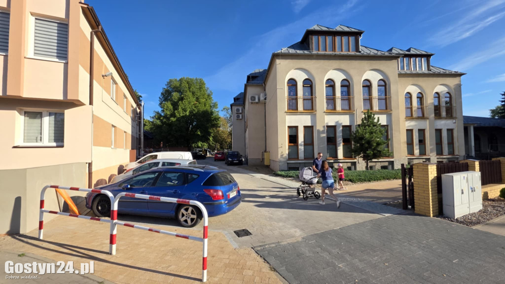 Nowe parkingi i modernizacja parku miejskiego w Gostyniu
