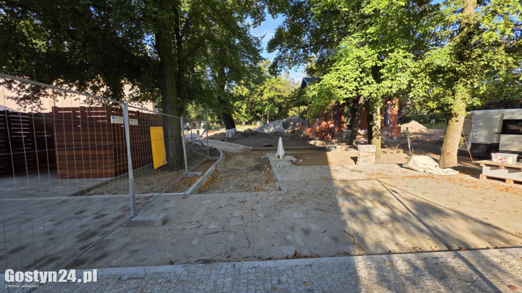 Nowe parkingi i modernizacja parku miejskiego w Gostyniu