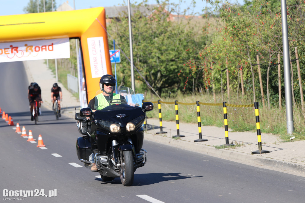Amber Road drogami powiatu gostyńskiego
