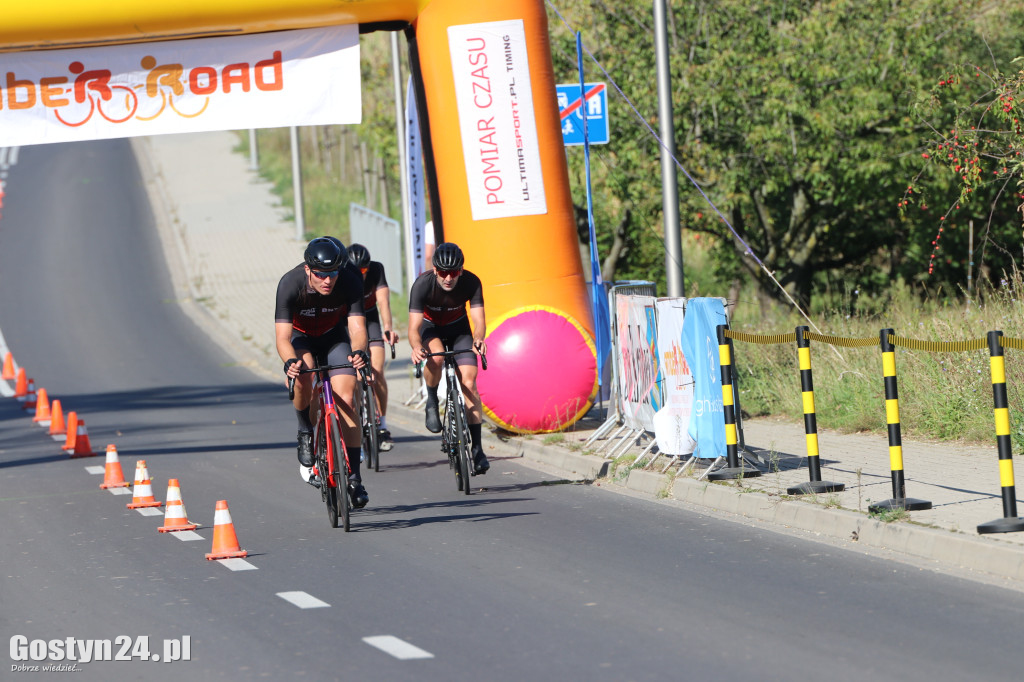 Amber Road drogami powiatu gostyńskiego