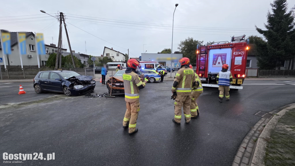 Poranny wypadek na gostyńskim skrzyżowaniu