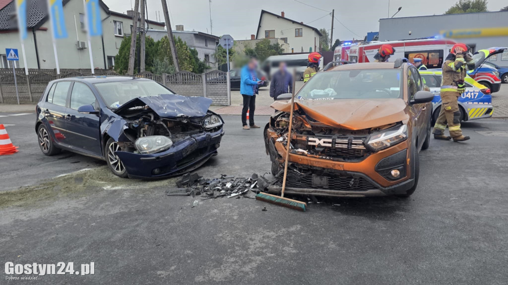 Poranny wypadek na gostyńskim skrzyżowaniu