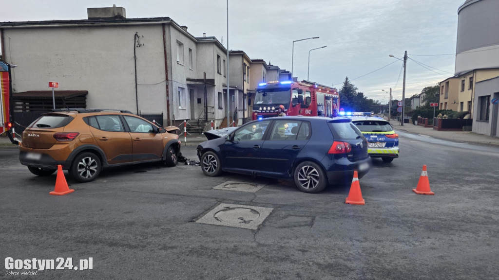 Poranny wypadek na gostyńskim skrzyżowaniu