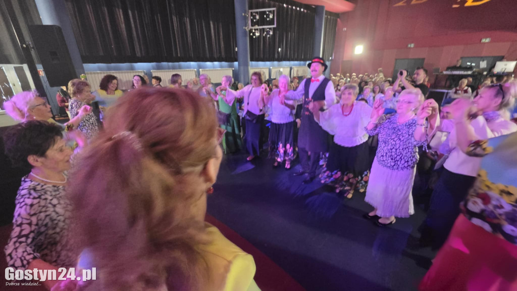 IV Przegląd Piosenki Senioralnej w GOK Hutnik