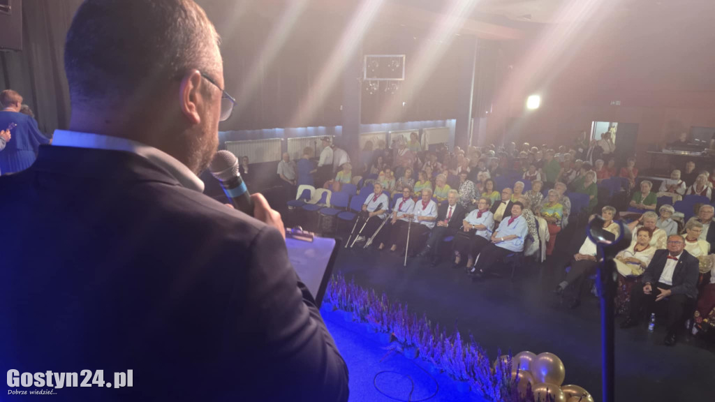 IV Przegląd Piosenki Senioralnej w GOK Hutnik