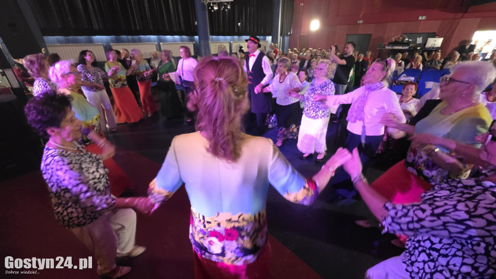 IV Przegląd Piosenki Senioralnej w GOK Hutnik