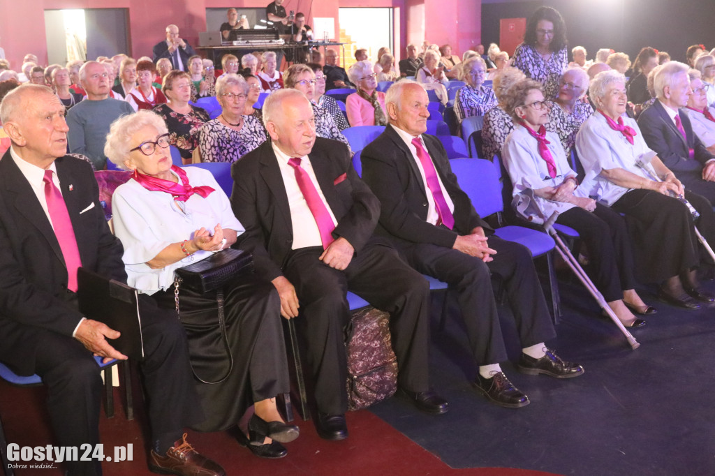 IV Przegląd Piosenki Senioralnej w GOK Hutnik