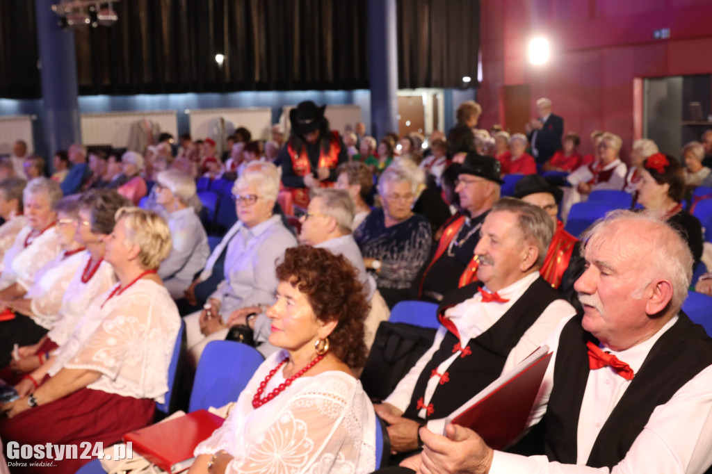 IV Przegląd Piosenki Senioralnej w GOK Hutnik