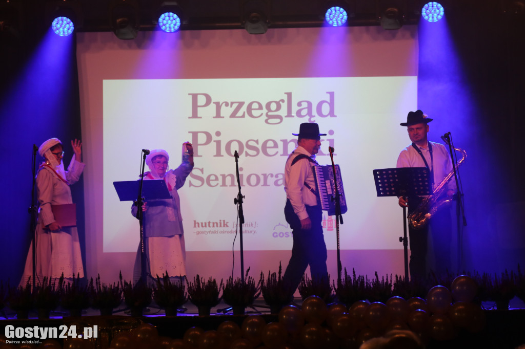 IV Przegląd Piosenki Senioralnej w GOK Hutnik