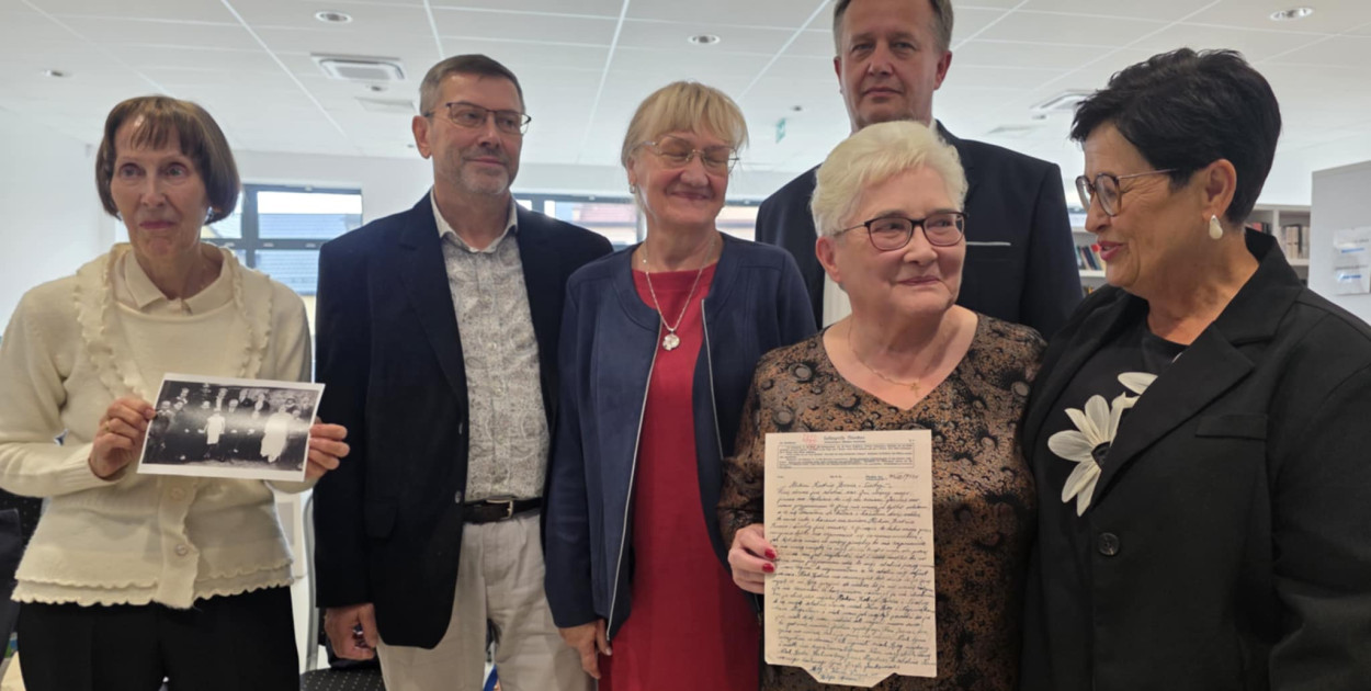 Przekazanie listu rodzinie zamordowanego przez nazistów Józefa Jankowiaka