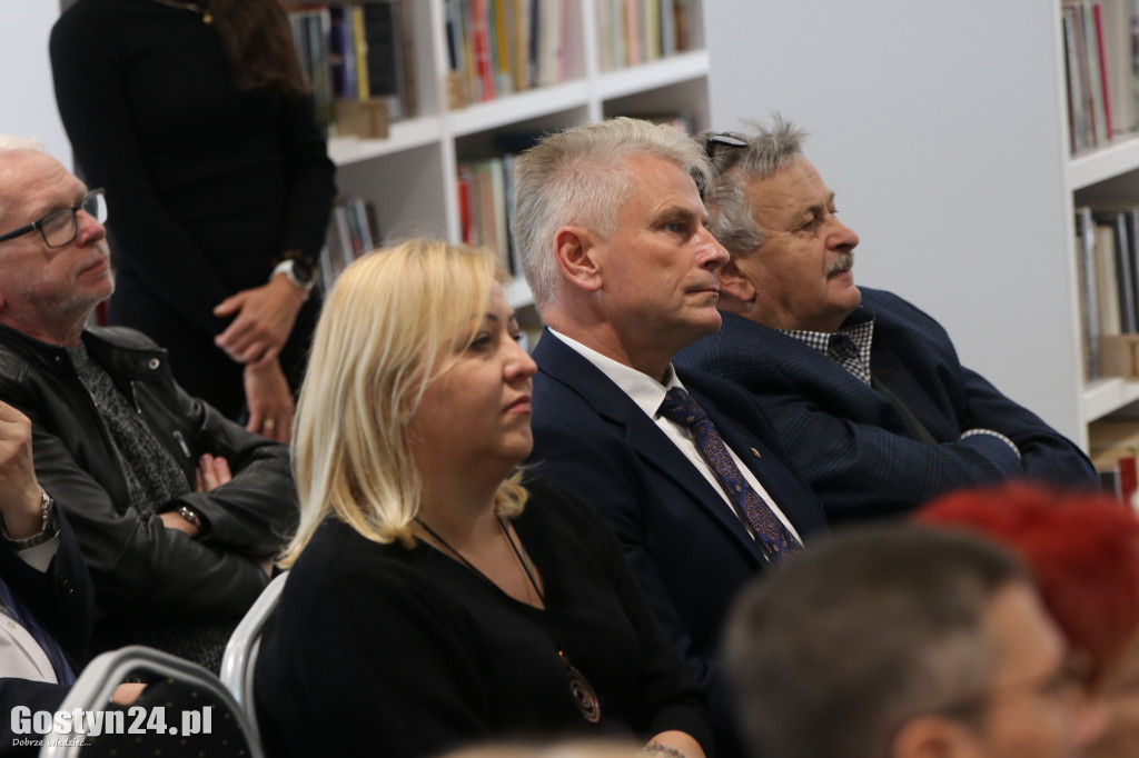 Przekazanie listu rodzinie zamordowanego przez nazistów Józefa Jankowiaka