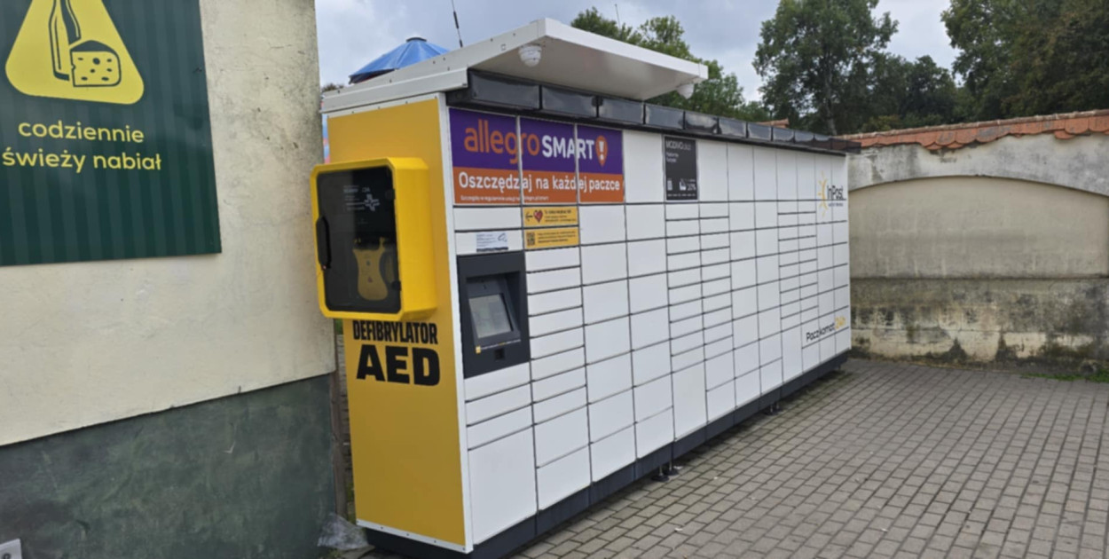AED na paczkomacie w Łęce Wielkiej