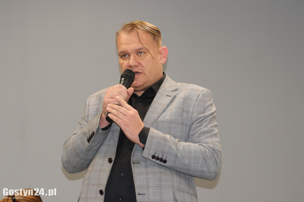 Spotkanie o obronie cywilnej i wojskowej Gostynia