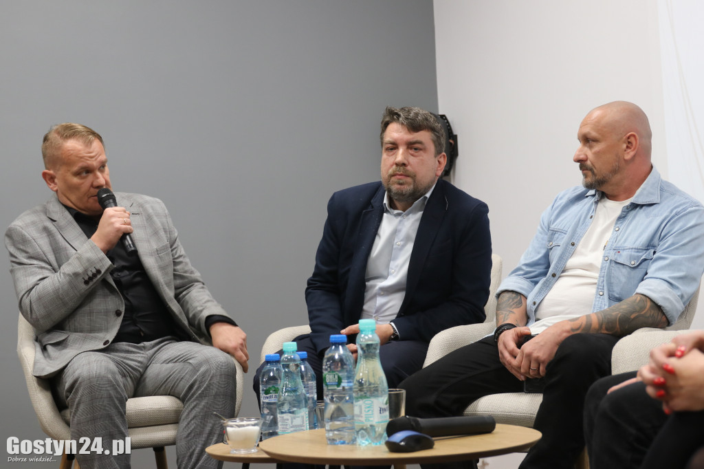 Spotkanie o obronie cywilnej i wojskowej Gostynia