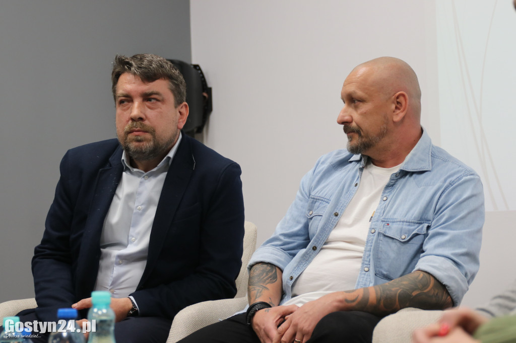 Spotkanie o obronie cywilnej i wojskowej Gostynia