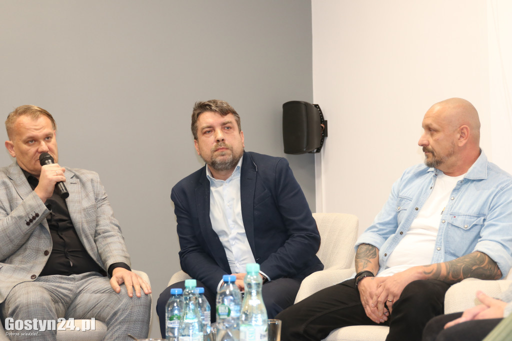 Spotkanie o obronie cywilnej i wojskowej Gostynia