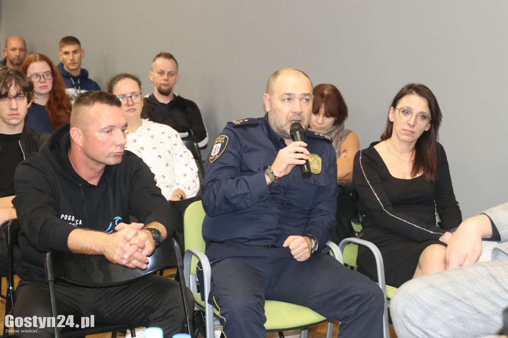 Spotkanie o obronie cywilnej i wojskowej Gostynia