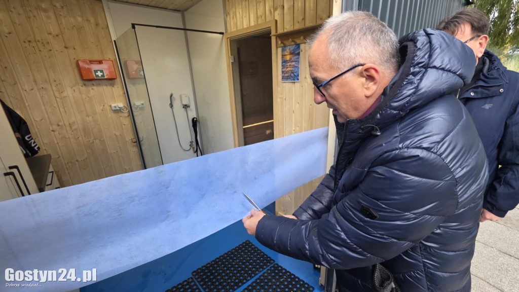 Początek sezonu pępowskich morsów i otwarcie sauny