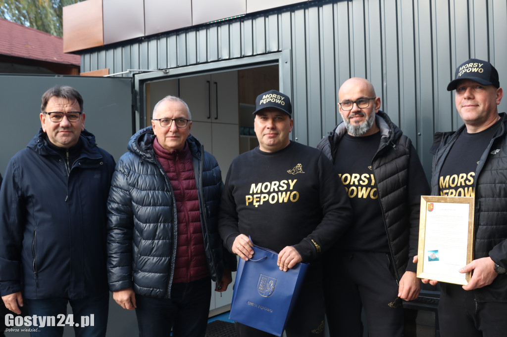 Początek sezonu pępowskich morsów i otwarcie sauny