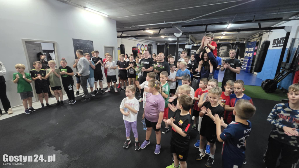 Powitanie Mai Hoffmann i jej trenerki w SWG