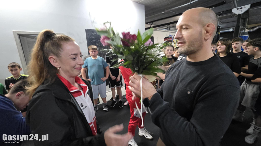 Powitanie Mai Hoffmann i jej trenerki w SWG