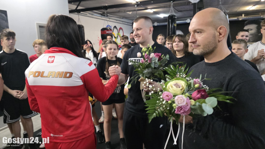 Powitanie Mai Hoffmann i jej trenerki w SWG