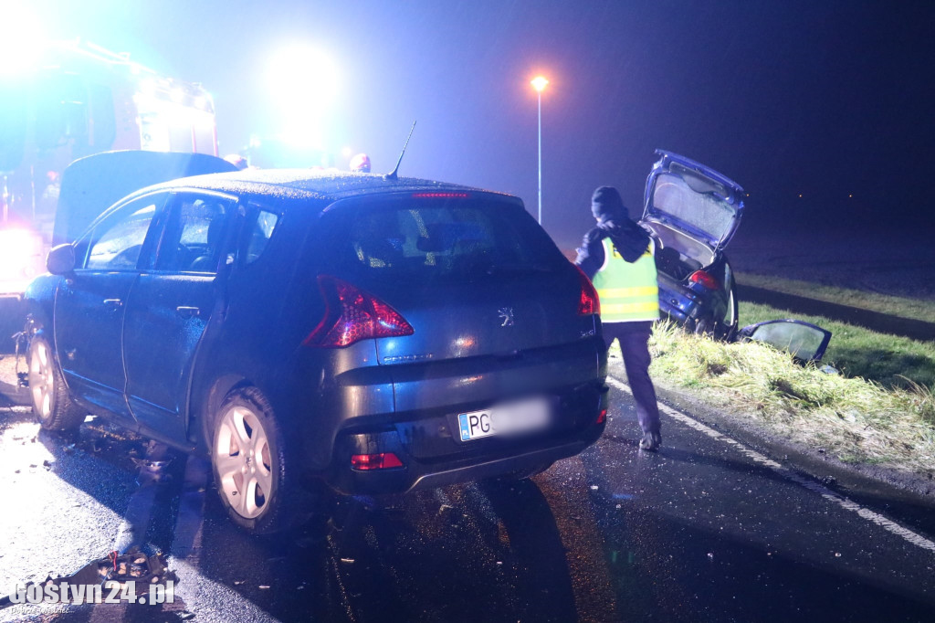 Trzy samochody zderzyły się na DK12 pod Gostyniem