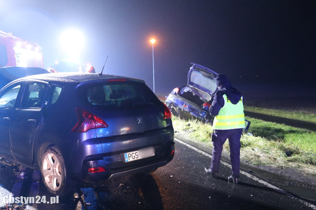 Trzy samochody zderzyły się na DK12 pod Gostyniem