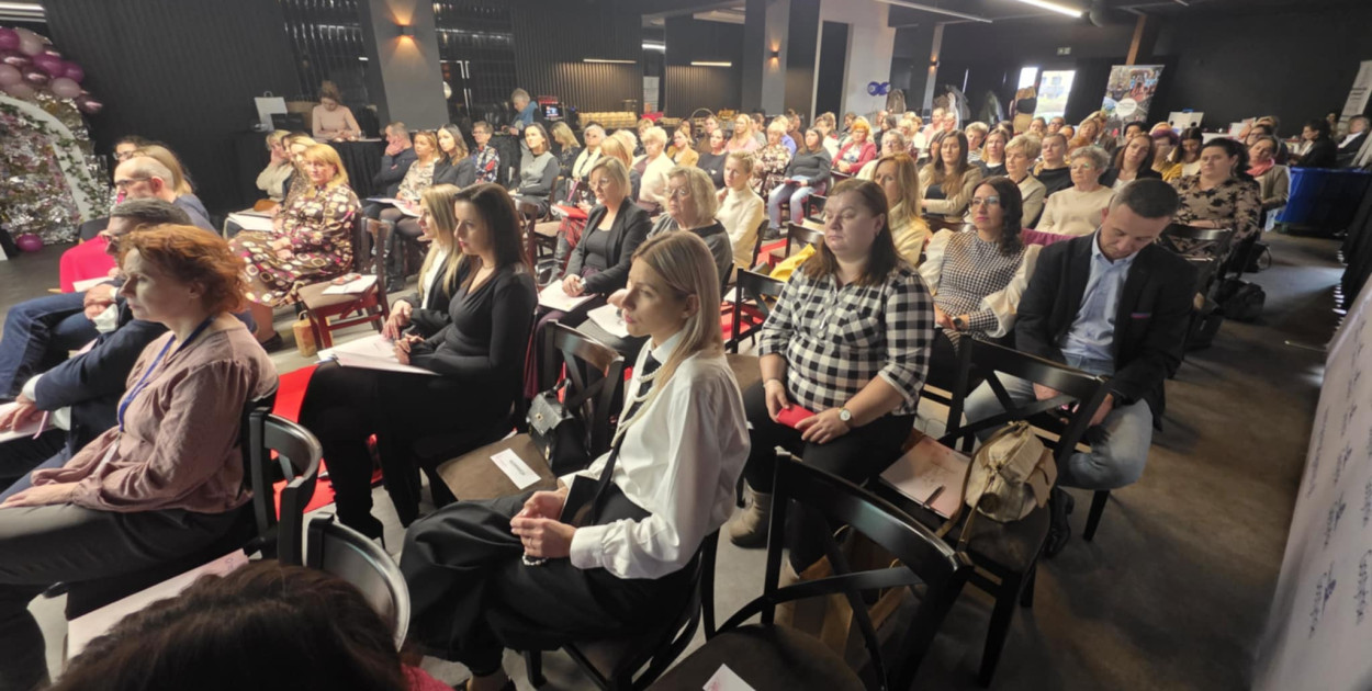 Konferencja o kobietach i dla kobiet w Gostyniu