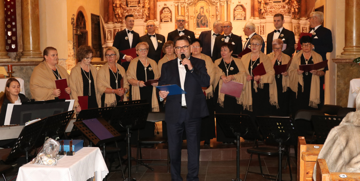 80-lecie chóru gminno-parafialnego w Pępowie