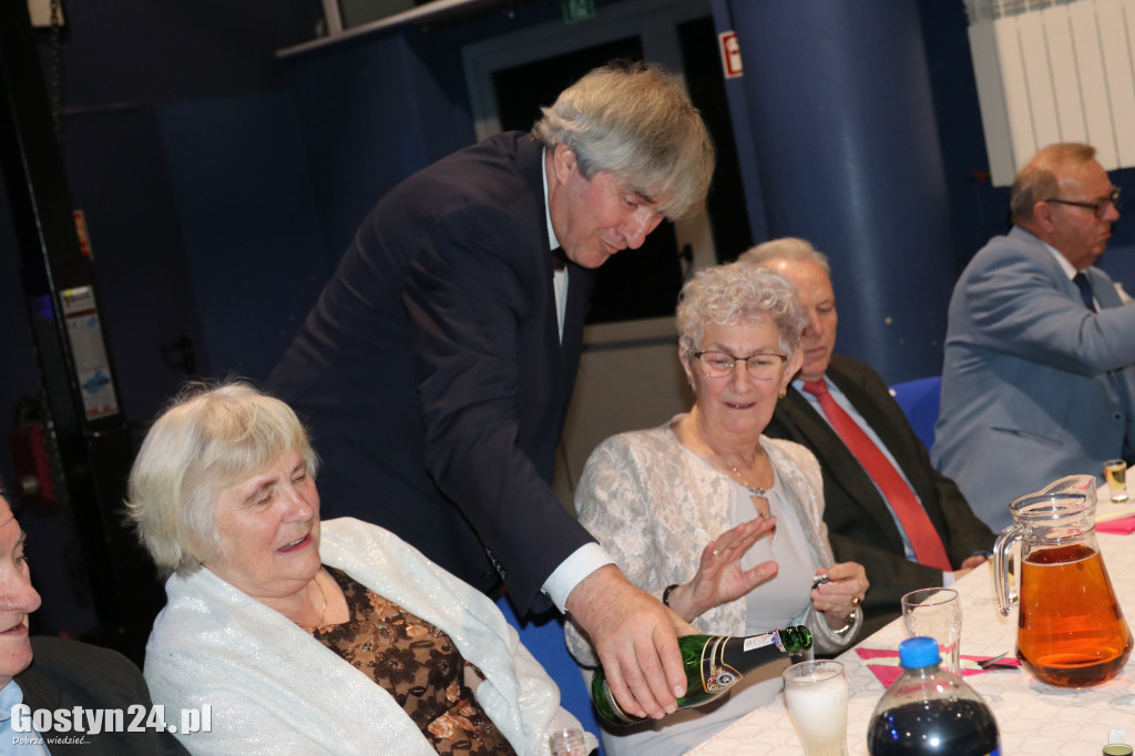 Bal Andrzejkowy seniorów w gostyńskim Hutniku