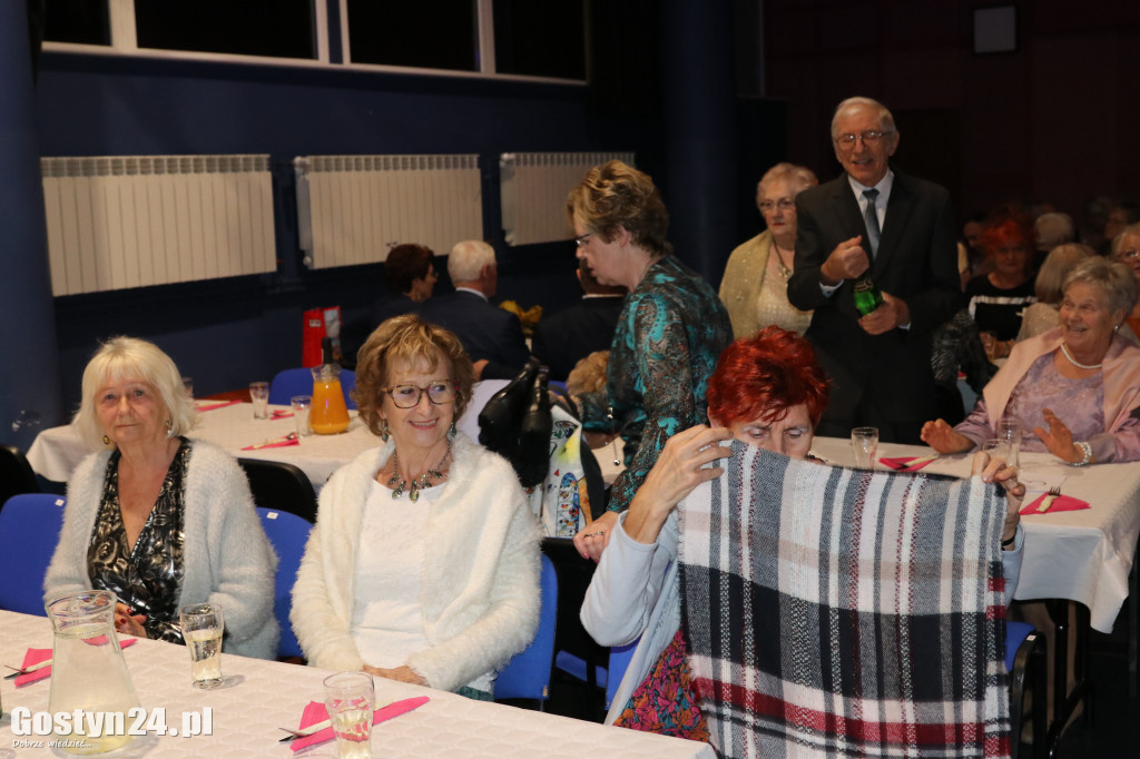 Bal Andrzejkowy seniorów w gostyńskim Hutniku