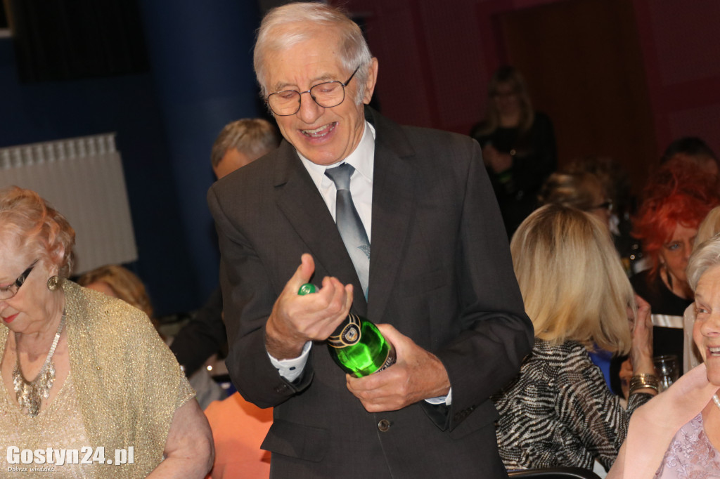 Bal Andrzejkowy seniorów w gostyńskim Hutniku