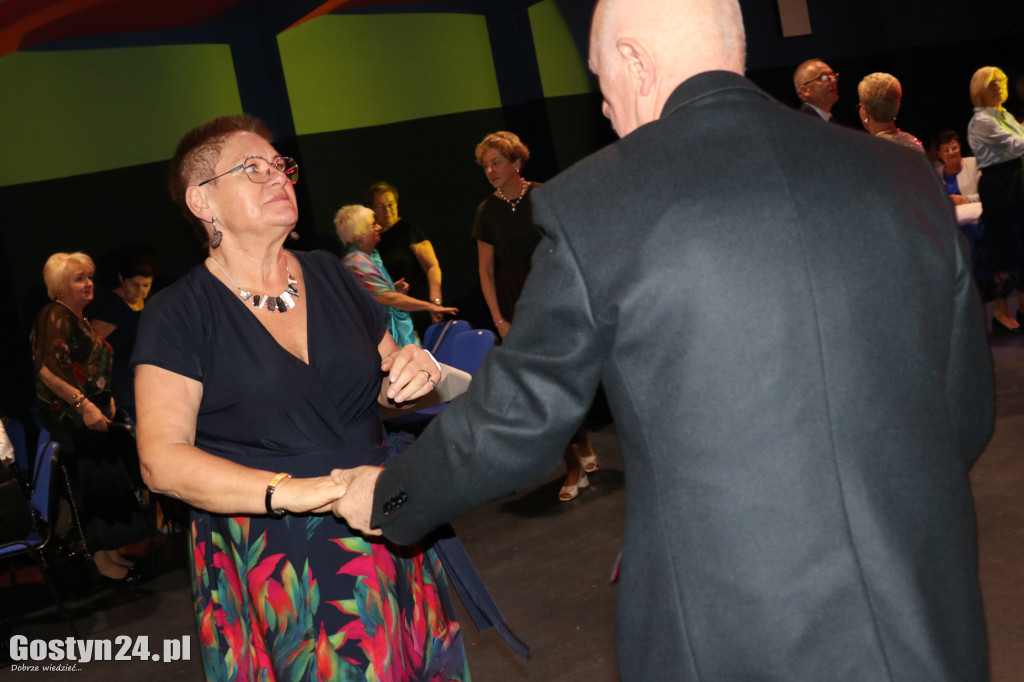 Bal Andrzejkowy seniorów w gostyńskim Hutniku