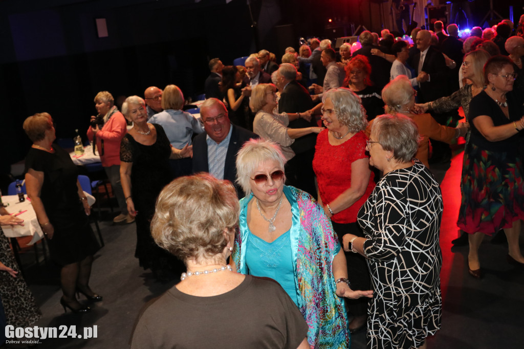 Bal Andrzejkowy seniorów w gostyńskim Hutniku