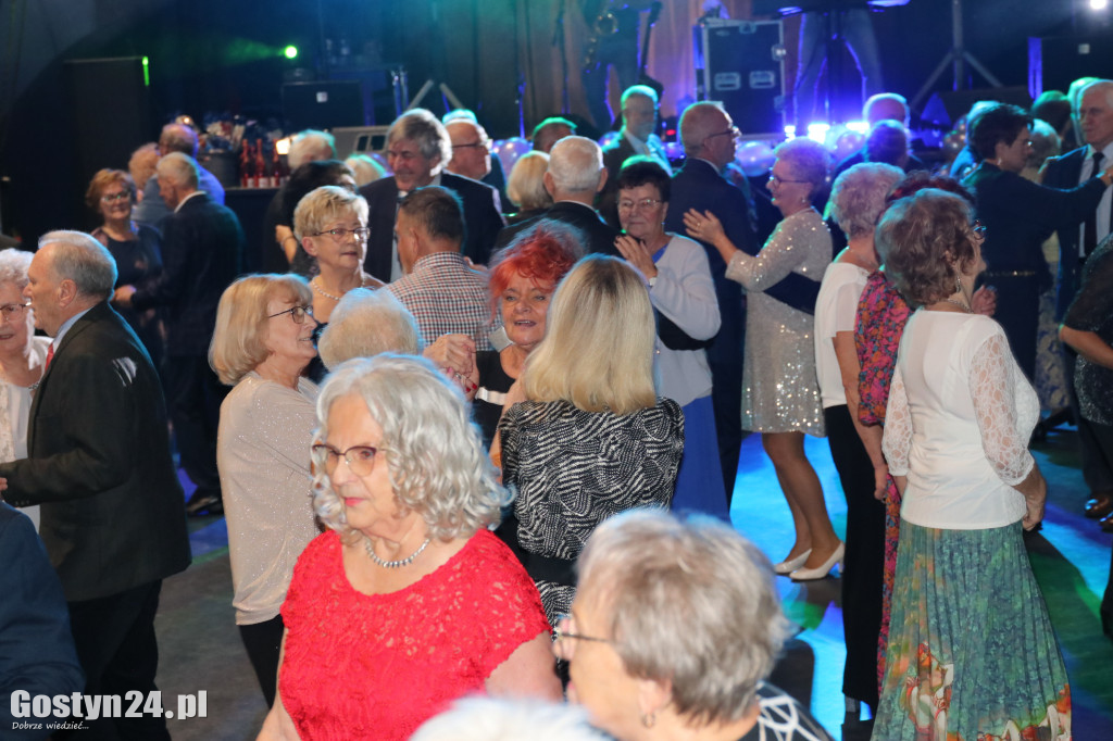 Bal Andrzejkowy seniorów w gostyńskim Hutniku