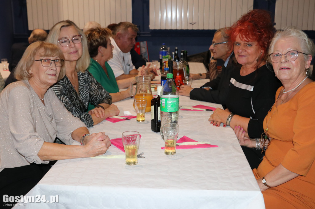 Bal Andrzejkowy seniorów w gostyńskim Hutniku