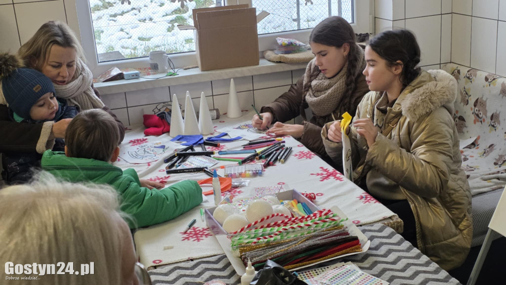 Mikołajkowy Dzień otwarty w schronisku w Dalabuszkach