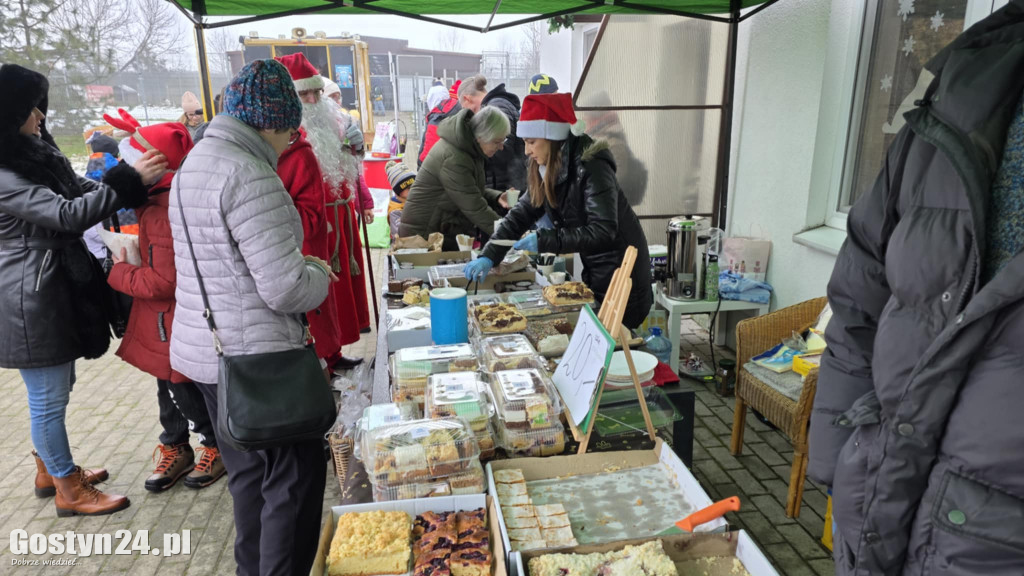 Mikołajkowy Dzień otwarty w schronisku w Dalabuszkach