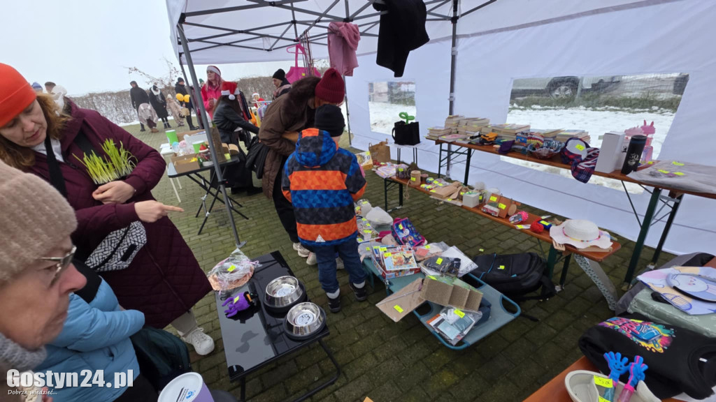 Mikołajkowy Dzień otwarty w schronisku w Dalabuszkach