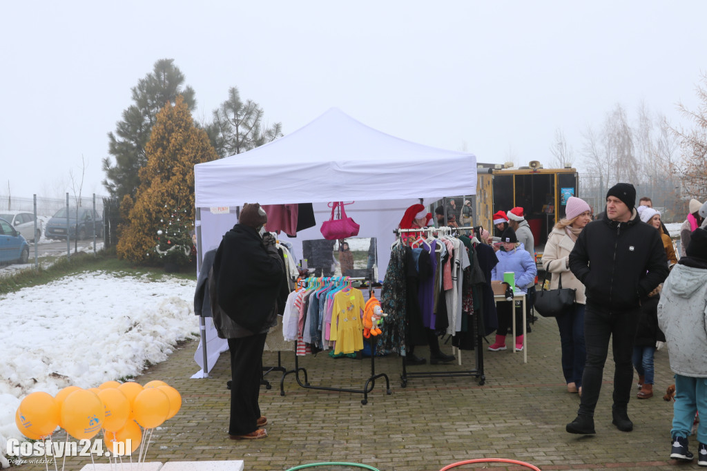 Mikołajkowy Dzień otwarty w schronisku w Dalabuszkach