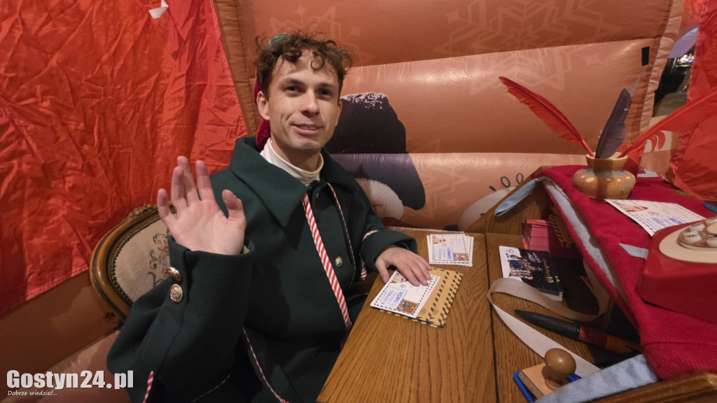 Mikołajki na rynku w Piaskach