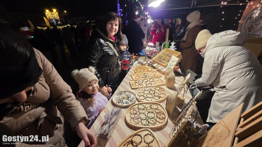 Mikołajki na rynku w Piaskach