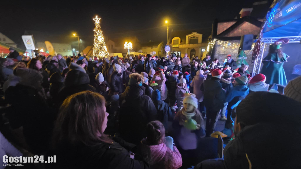 Mikołajki na rynku w Piaskach